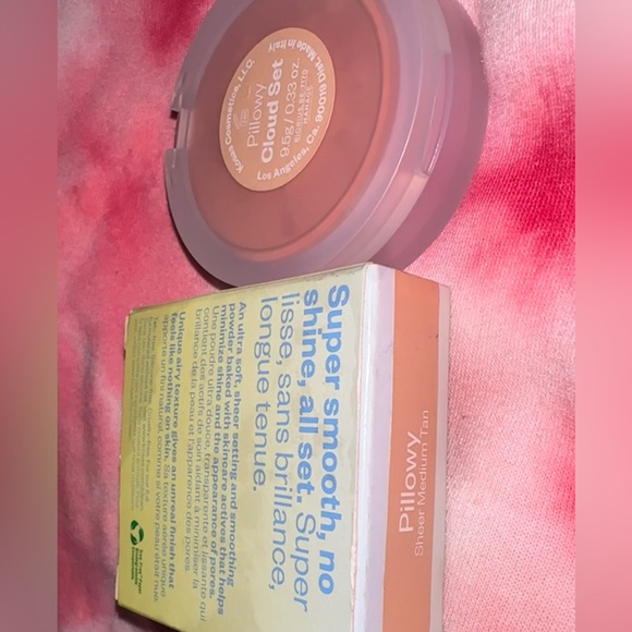 Kosas Cloud Set Baked Setting Powder - Picture 4 of 4